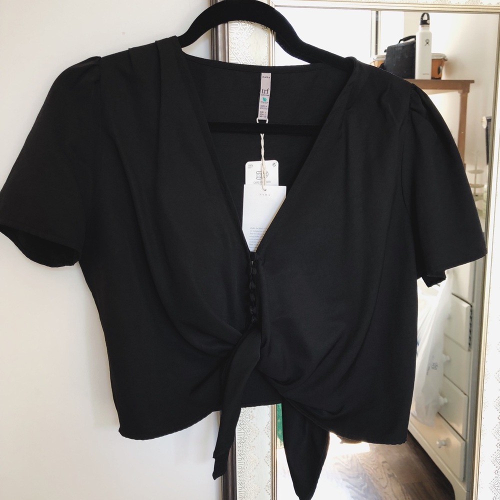 Zara Button Tie Crop Top
